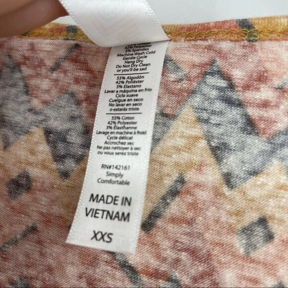 Lularoe Classic T Shirt Short Sleeve Chevron Zig Zag Orange XXS NEW - Picture 8 of 11